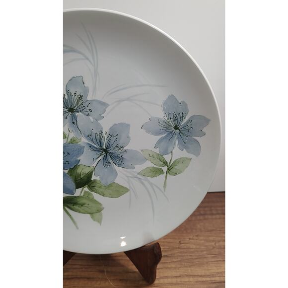 Crown Lynn New Zealand Sapphire Pottery Dinner Plate 9.75” Blue Floral Cream - Picture 3 of 5